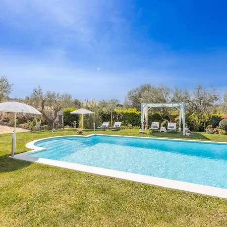 Trulli Delle Grotte Villa *