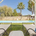 Trulli Delle Grotte 别墅 *
