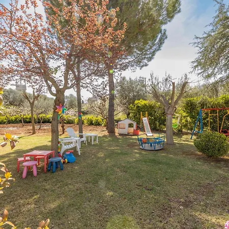 别墅 Trulli Delle Grotte 卡斯特拉纳格罗泰