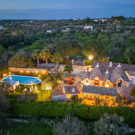 Trulli Delle Grotte 别墅 *