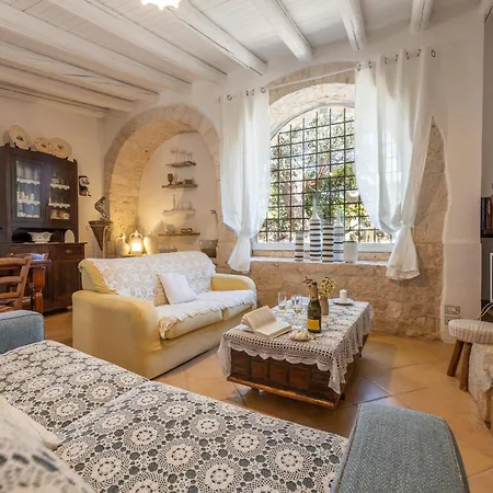 别墅 Trulli Delle Grotte *