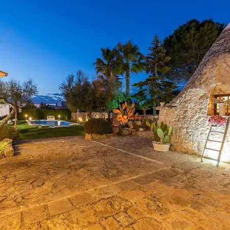 别墅 Trulli Delle Grotte 卡斯特拉纳格罗泰