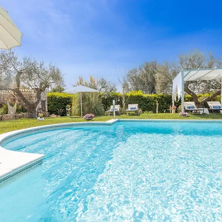 Trulli Delle Grotte 卡斯特拉纳格罗泰